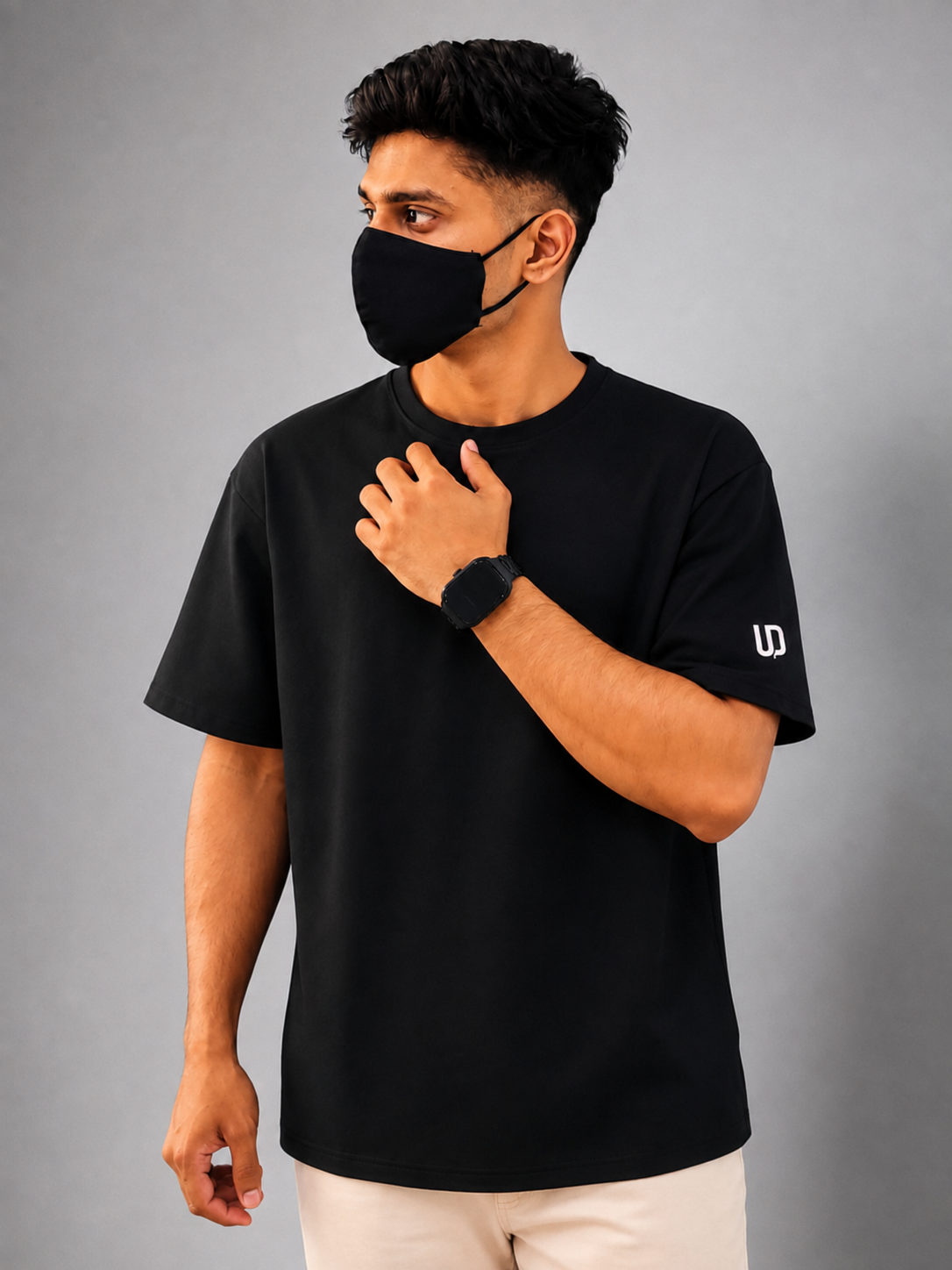 Urban District — Essential 001 | Black